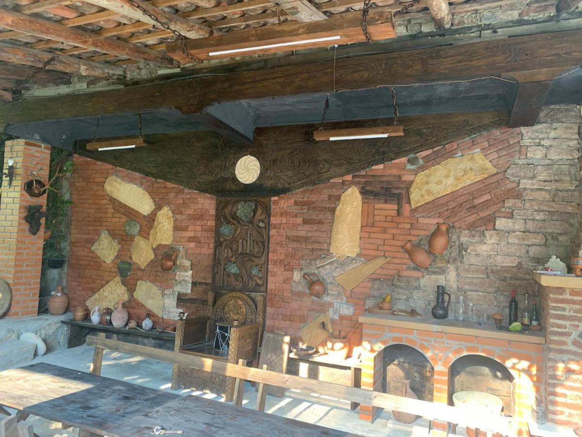 Hotel Sani Kutaisi Esterno foto