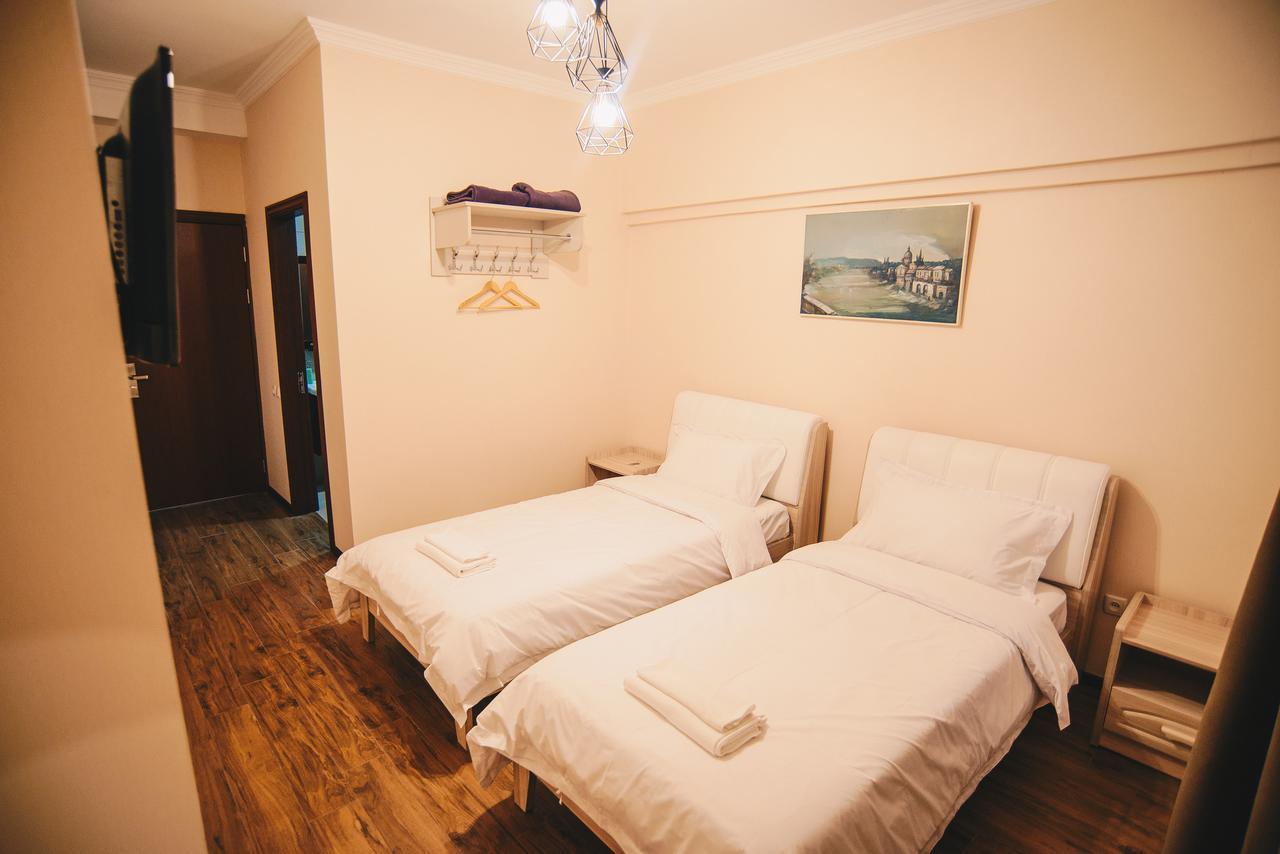 Hotel Sani Kutaisi Esterno foto