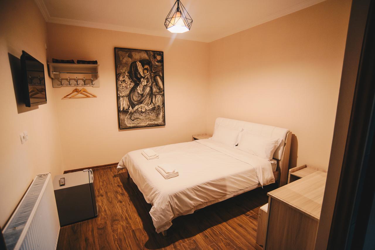 Hotel Sani Kutaisi Esterno foto