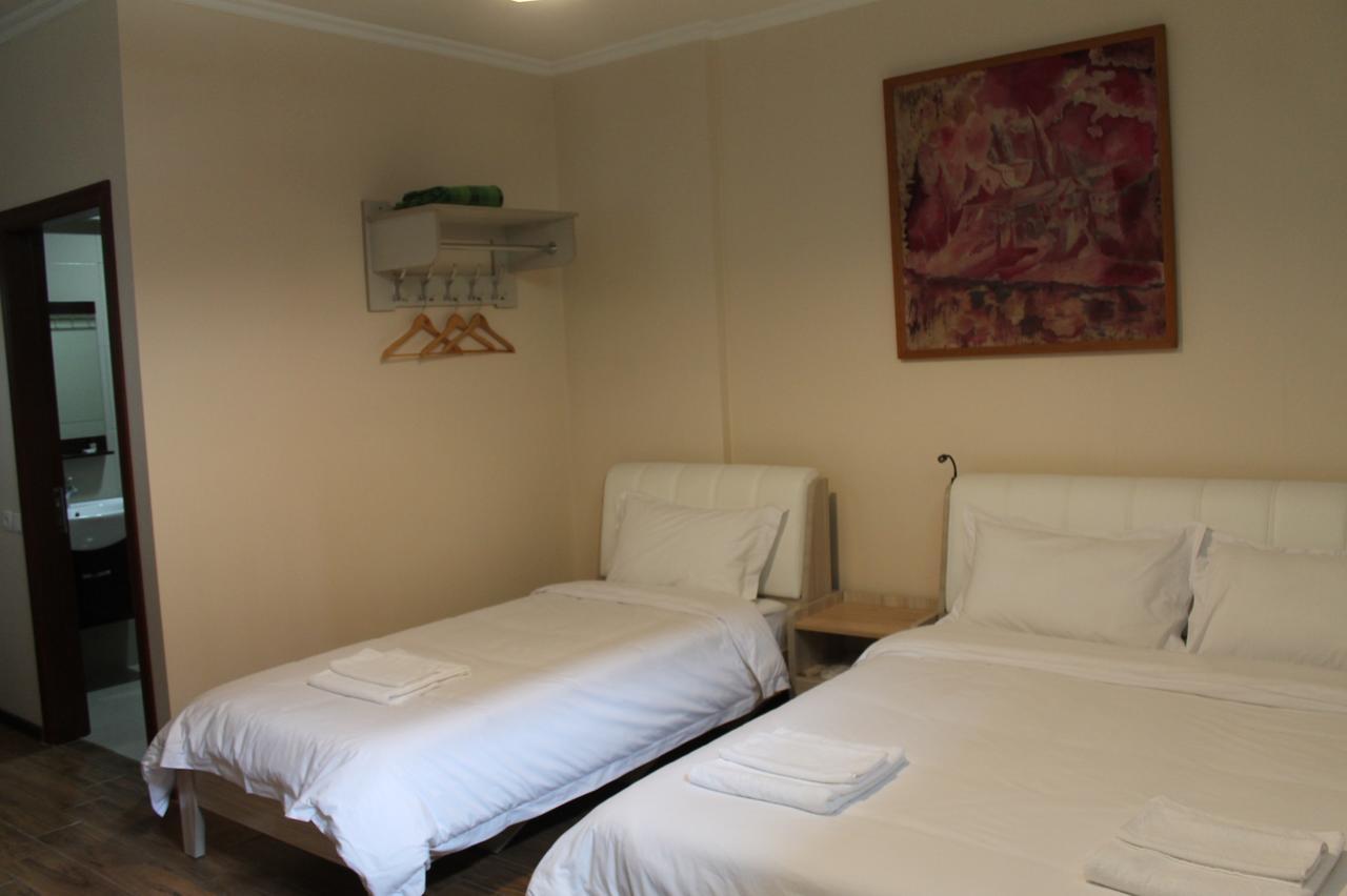 Hotel Sani Kutaisi Esterno foto