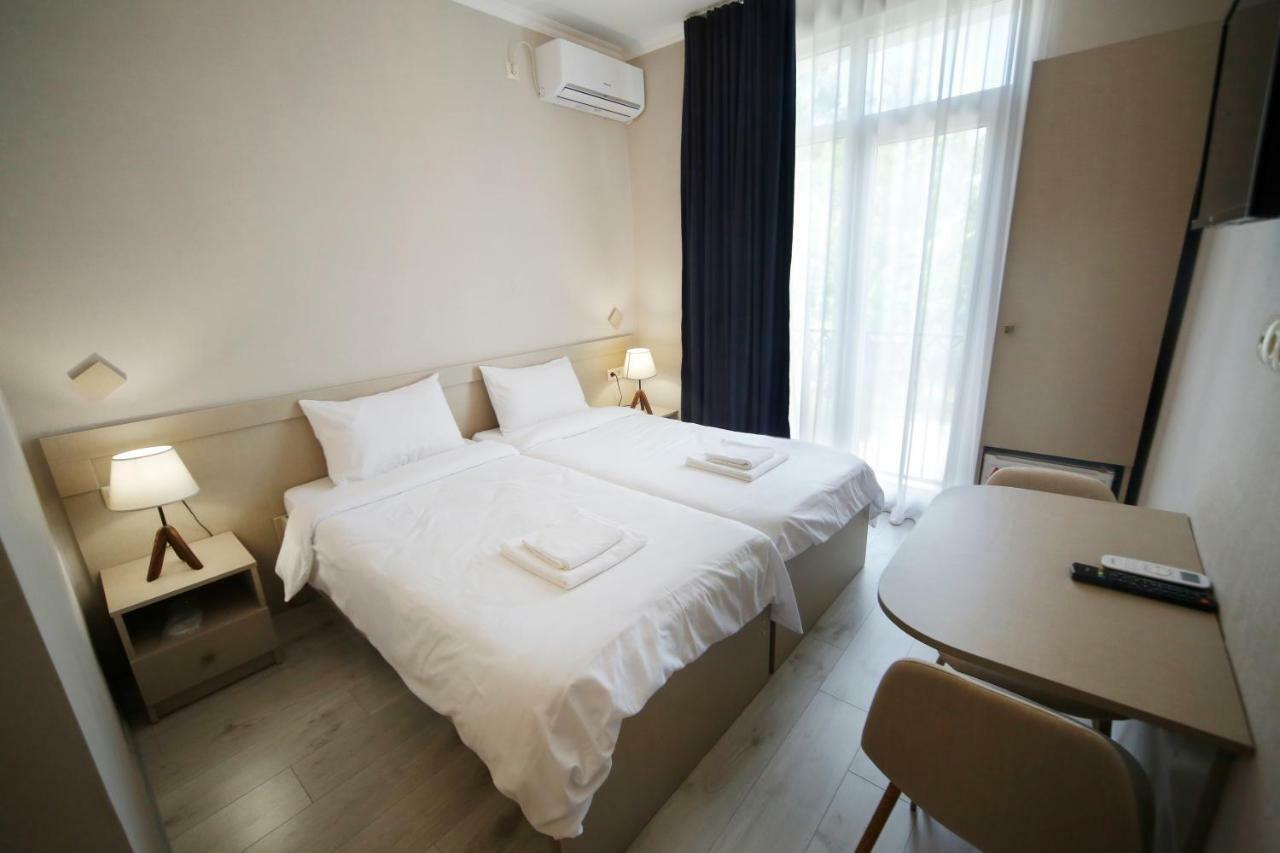 Hotel Sani Kutaisi Esterno foto