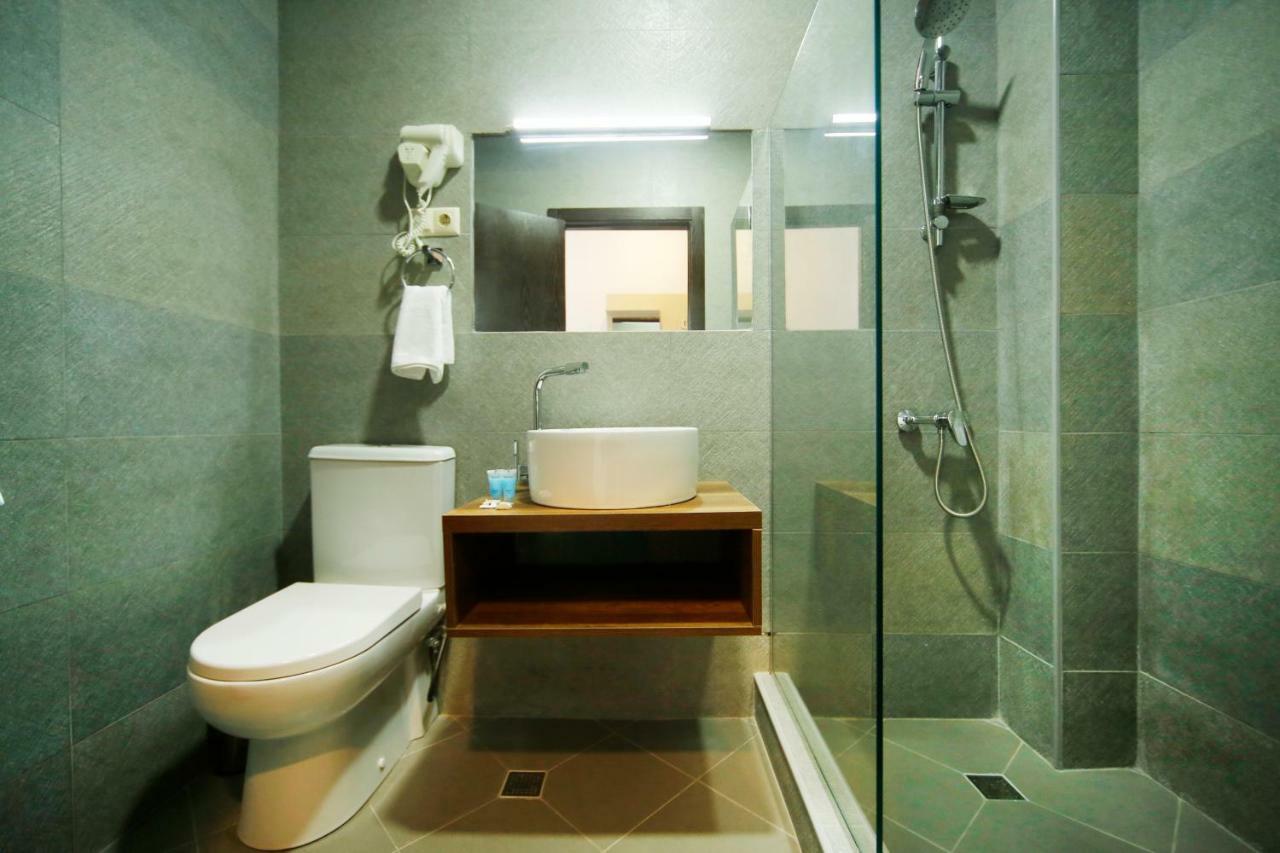 Hotel Sani Kutaisi Esterno foto